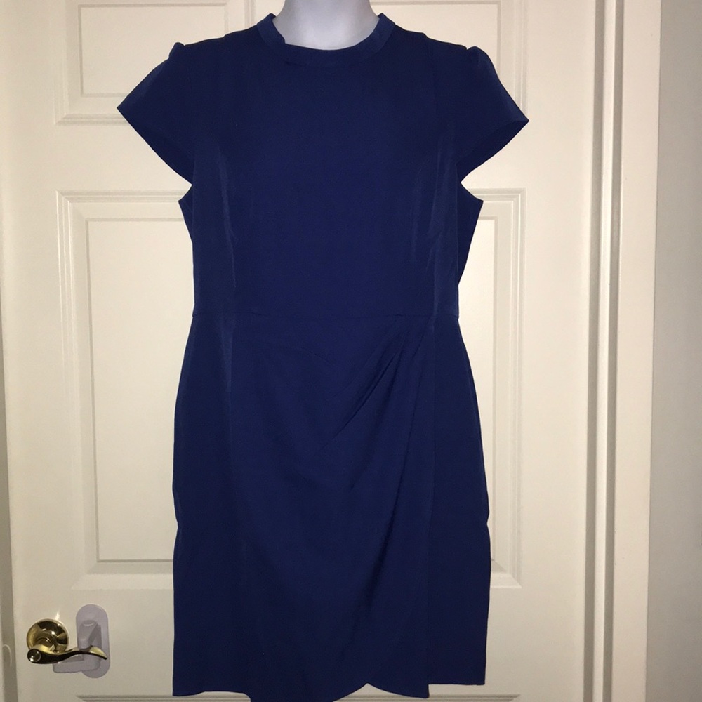 Lark & Ro cap sleeve dress!